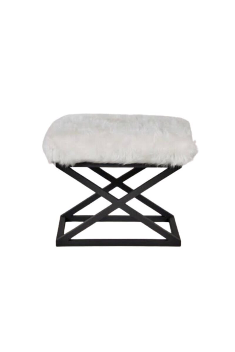 METAL AYAKLI BEYAZ TÜYLÜ PELUŞ PUF BL010